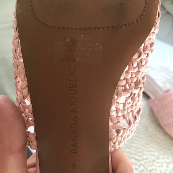 Banana Republic | Pink Woven Flat Mule | Size 6 - Picture 5 of 11
